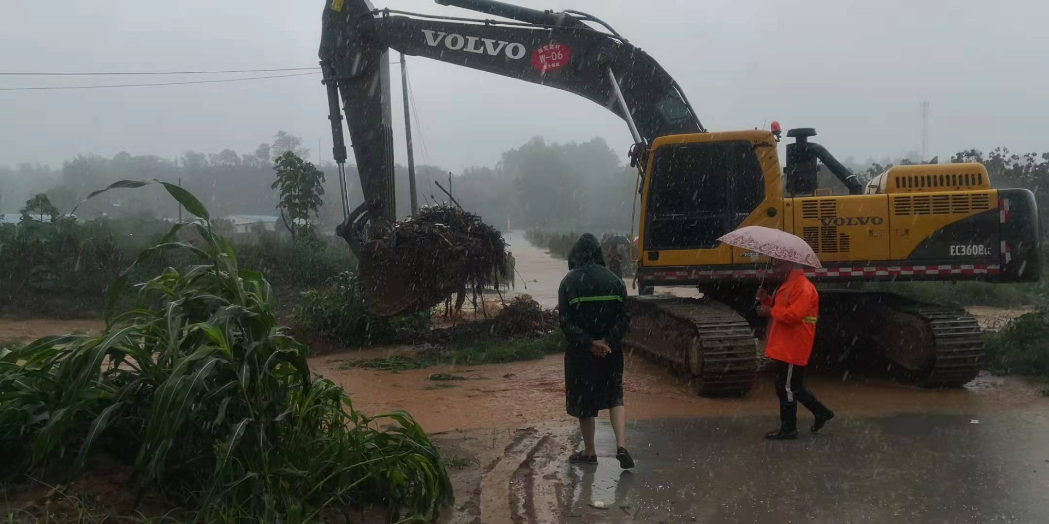 宏大人心系河南∣風(fēng)雨面前，我們一起扛！