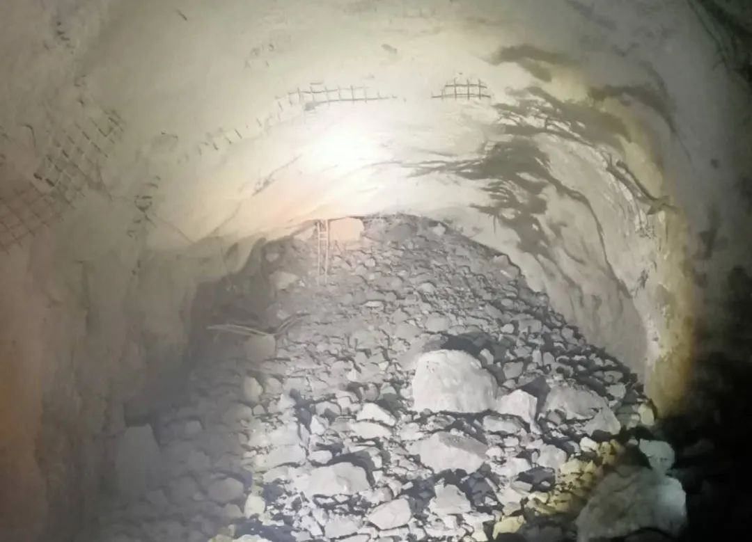 再創(chuàng)佳績！塞爾維亞瑞基塔項(xiàng)目中深孔首爆告捷